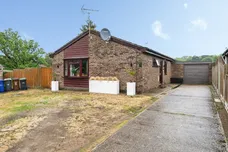 Stuart Close, Brandon