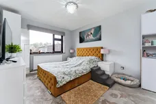 Stuart Close, Brandon