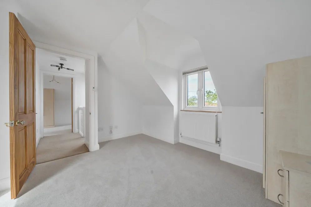 Bank Road, Penn, HP10 photo 16
