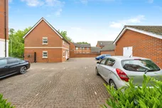 Alder Road, Weston Turville, Aylesbury