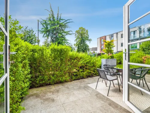 Romilly Crescent, Cardiffphoto