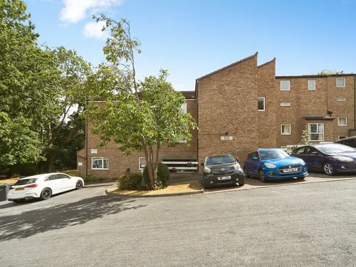 Frizley Gardens, BRADFORDphoto