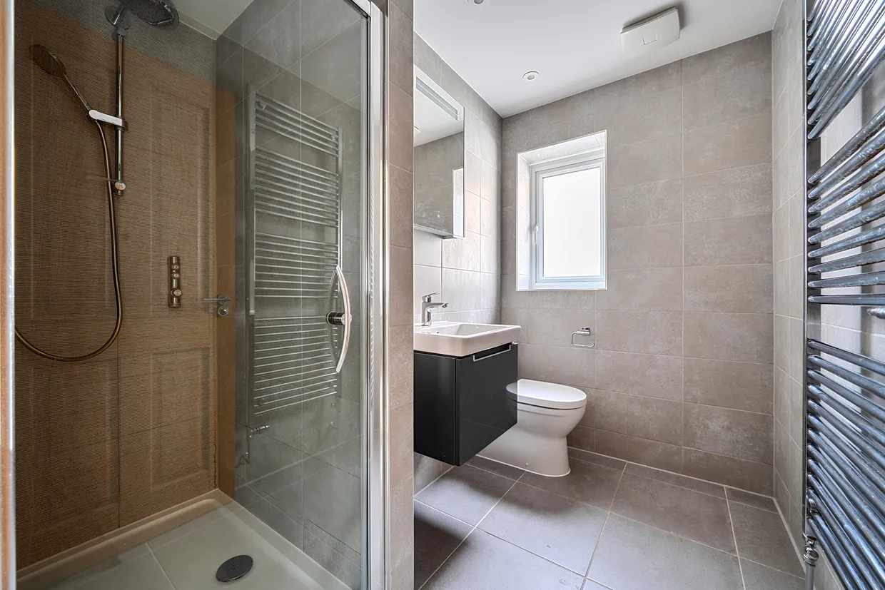 Hoadley Avenue, Burgess Hill, RH15 photo 10