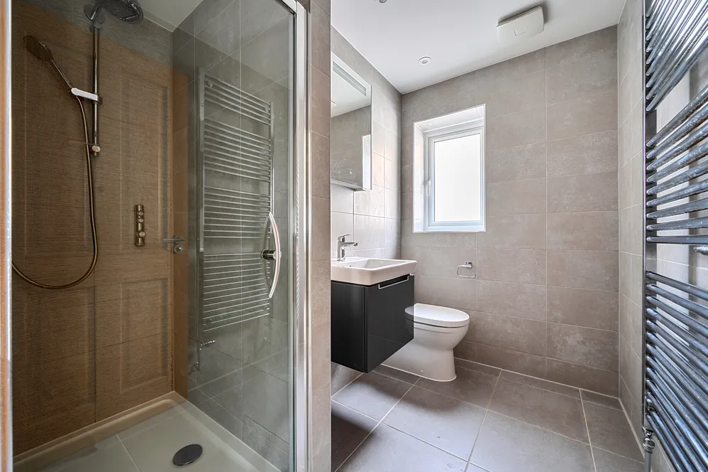Hoadley Avenue, Burgess Hill, RH15 photo 10