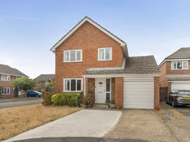 Bissley Drive, Maidenhead photo