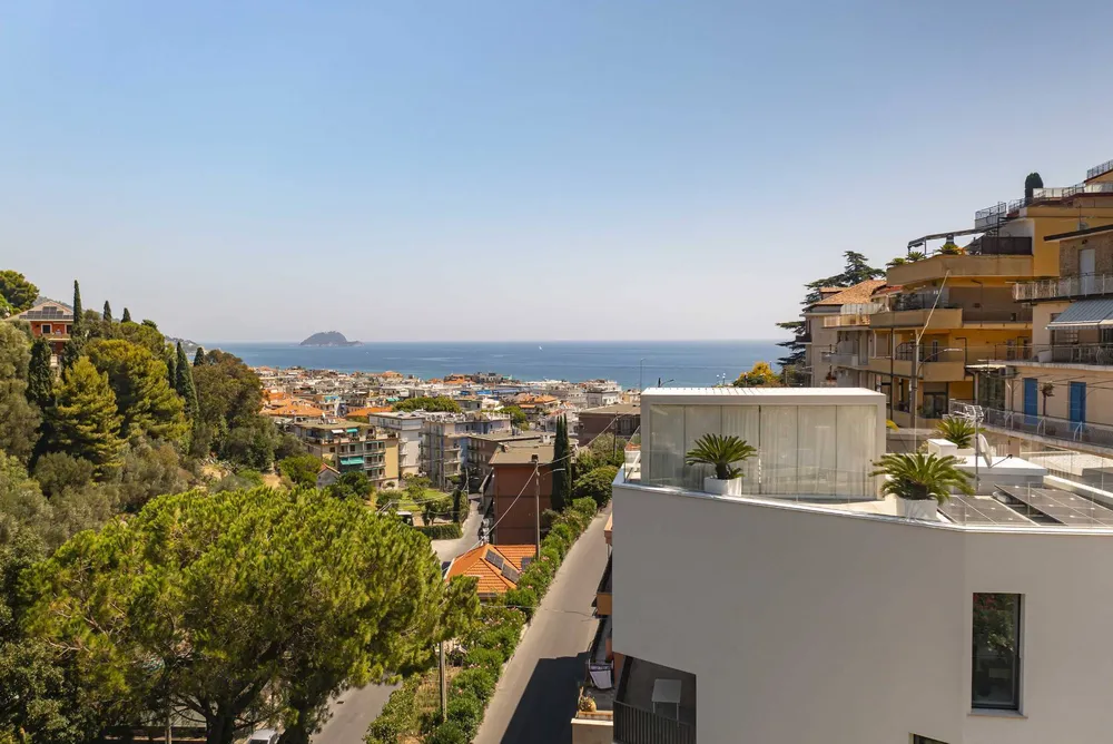 Via Luigi Borri, Alassio, Liguria