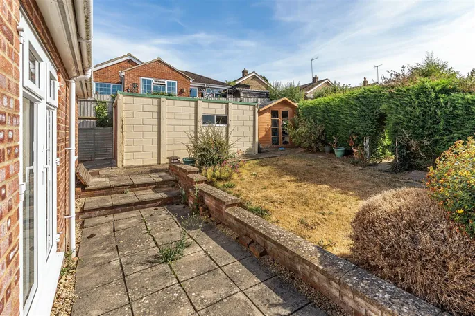 Property carousel image 10