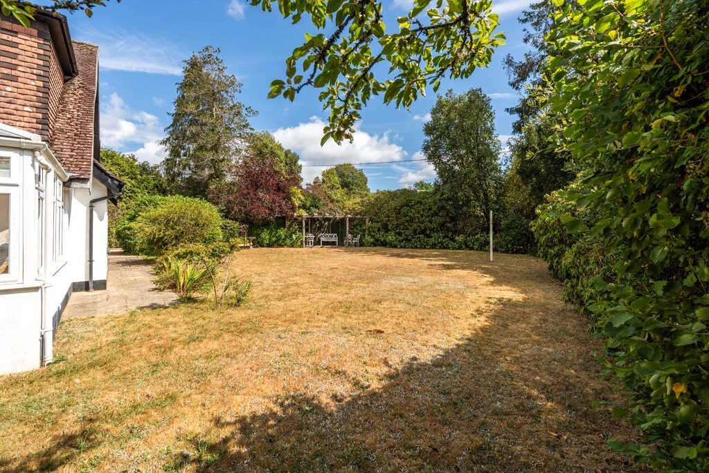 Riverside Road, West Moors, Ferndown, Dorset, BH22 Image 23