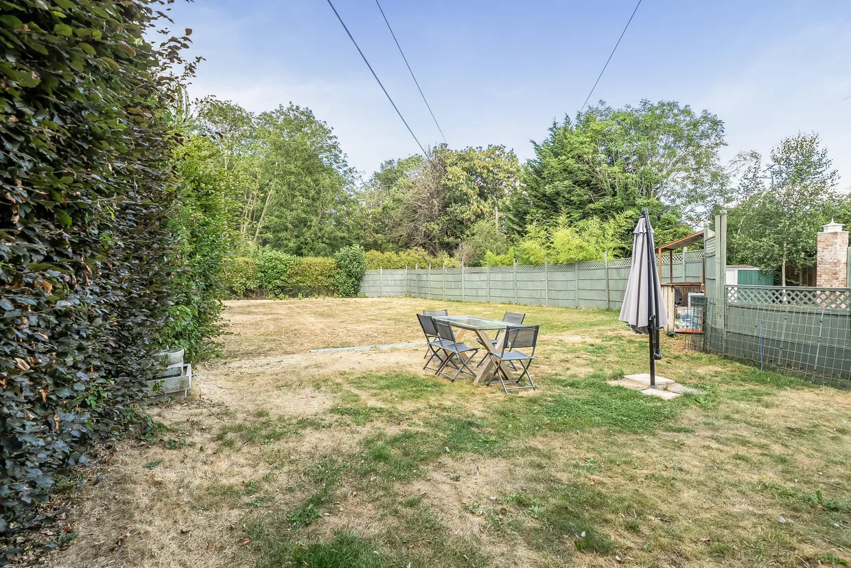 Bishopton Lane, Stratford-Upon-Avon, CV37 photo 2