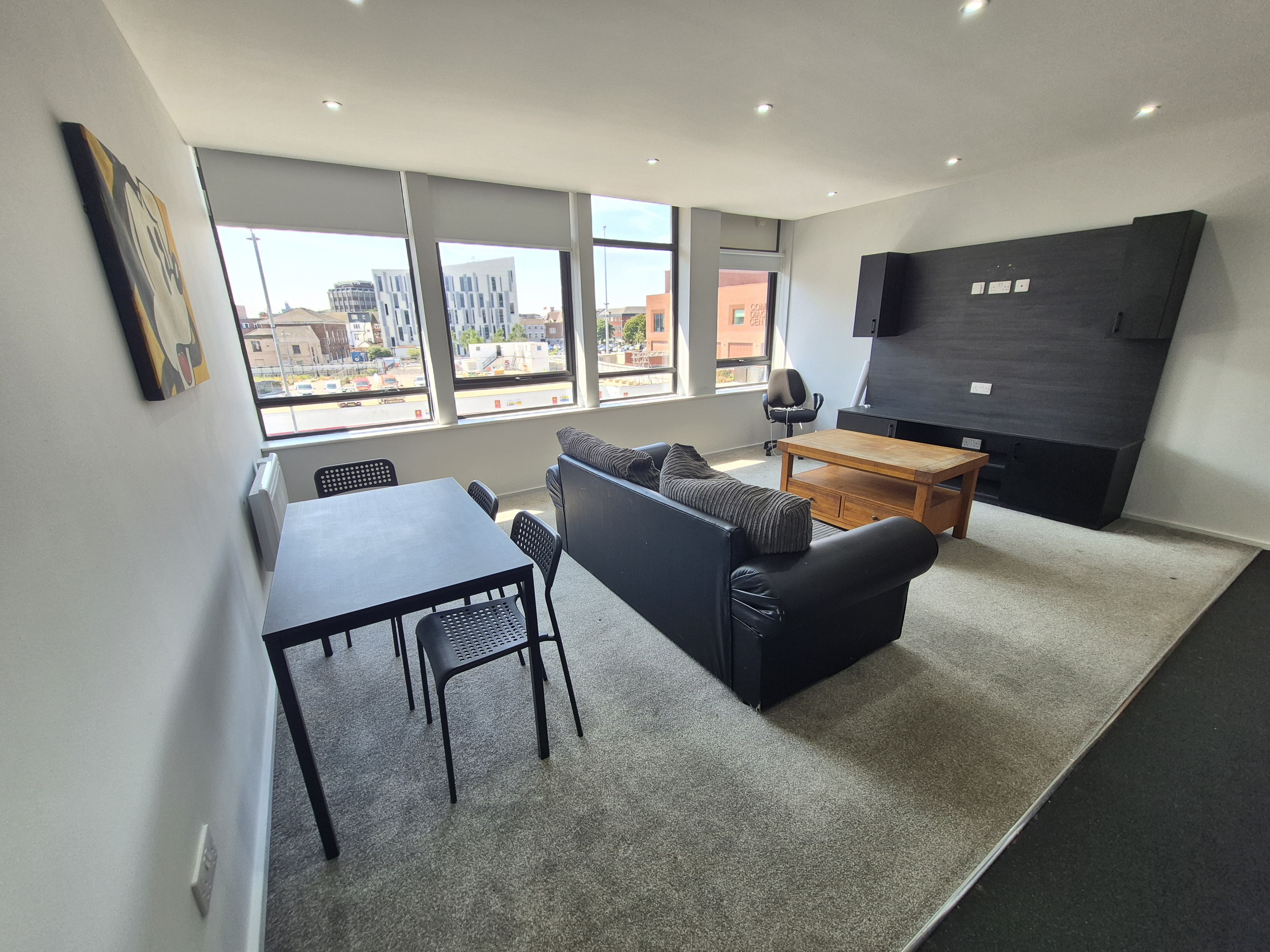Apartment 6, South Block, Kingston House, Image 3