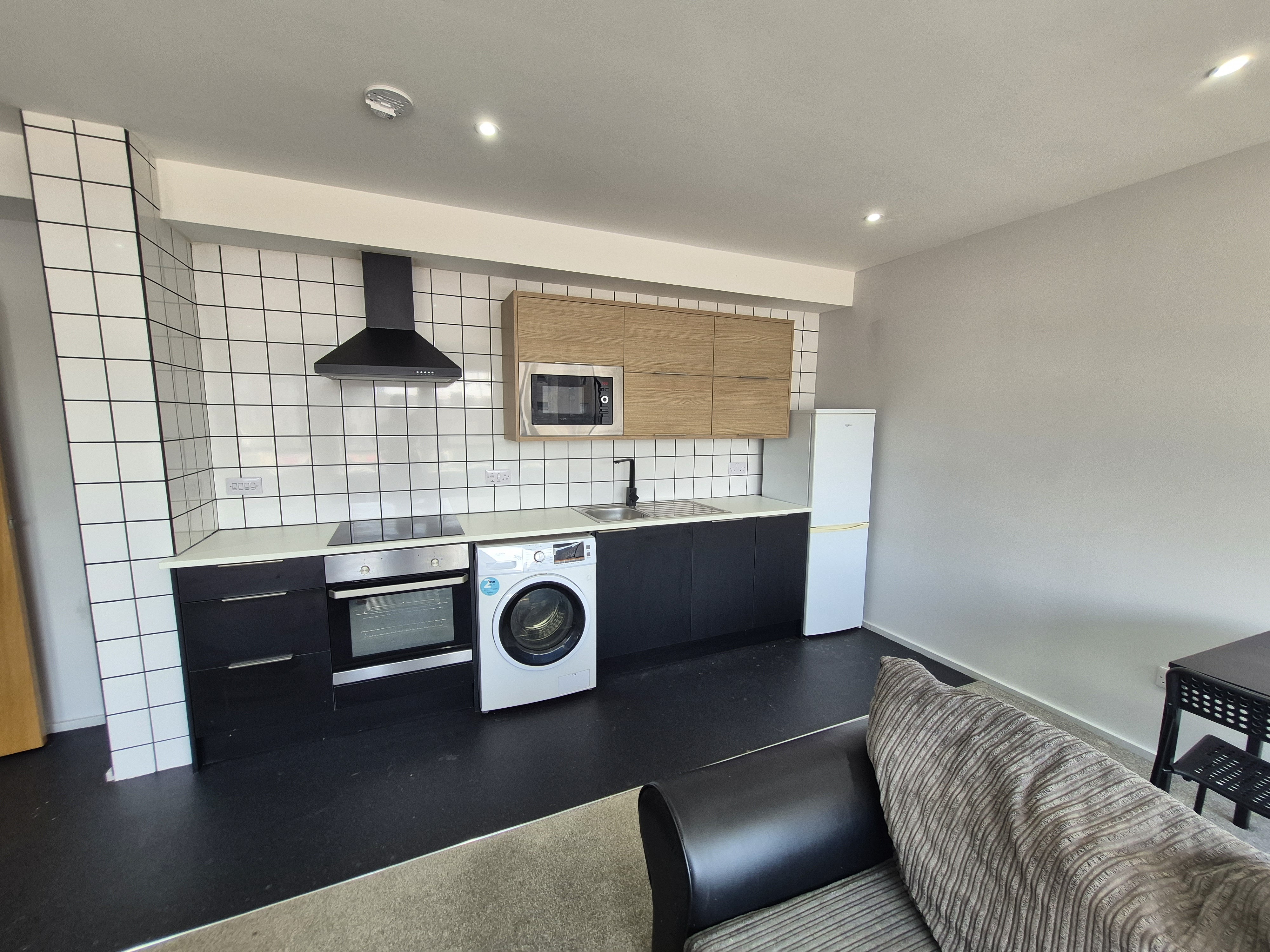 Apartment 6, South Block, Kingston House, Image 5