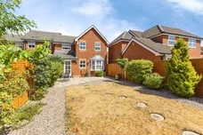 Jay Close, Lower Earley, Reading