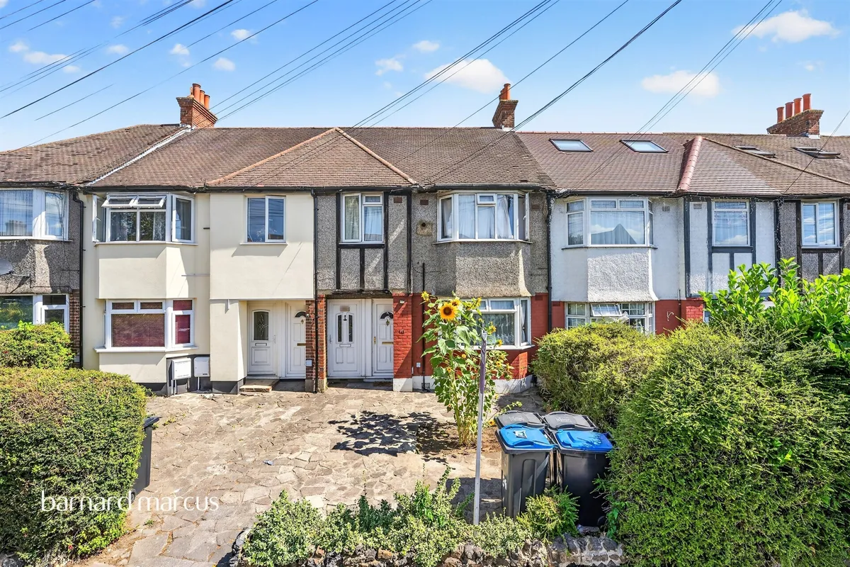 Wide Way, Mitcham