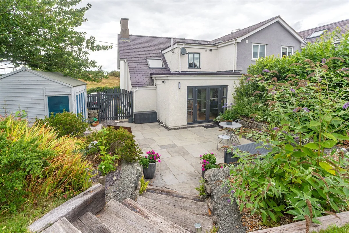 Pen Y Ffriddoedd, Tregarth, Bangor, Gwynedd, LL57