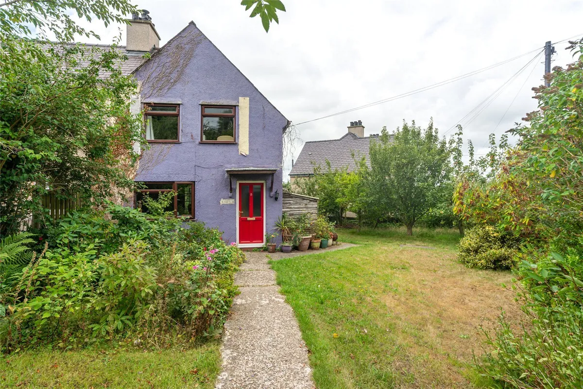 Bro Rhiwen, Rhiwlas, Bangor, Gwynedd, LL57