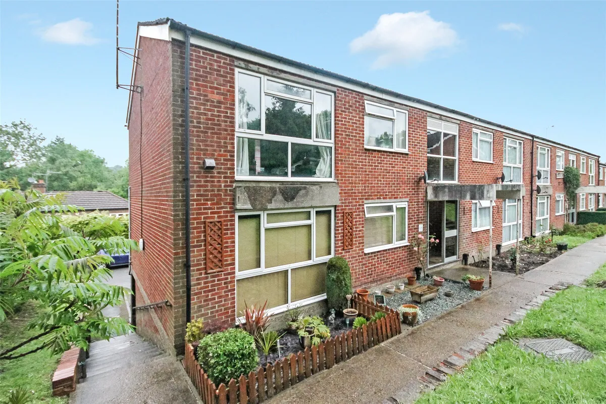 Holmesdale Road, North Holmwood, Surrey, RH5