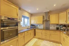 Blagdens Lane Southgate N14 photo 5