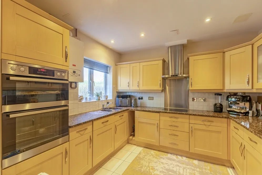 Blagdens Lane Southgate N14 photo 5