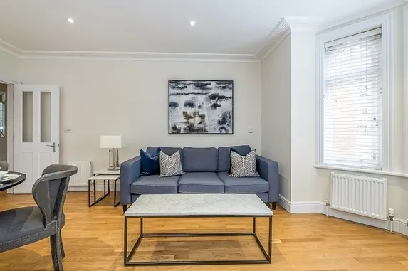Hamlet Gardens, King Street, London, W6