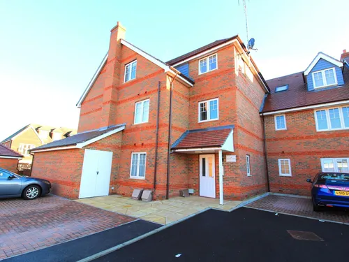 110 Larchfield Road, MAIDENHEADphoto