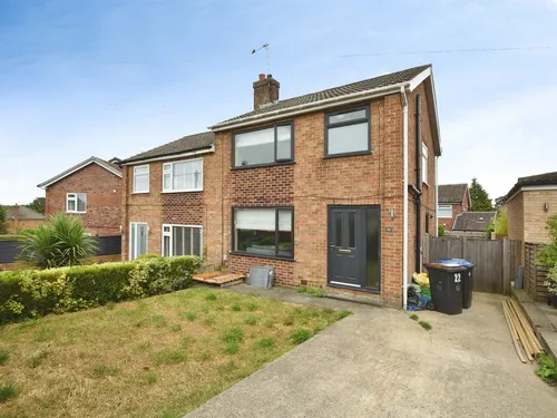 Bachelor Road, Harrogatephoto
