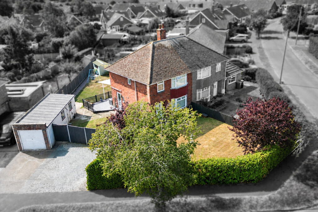 Queens Drive, Halesworth Image 1