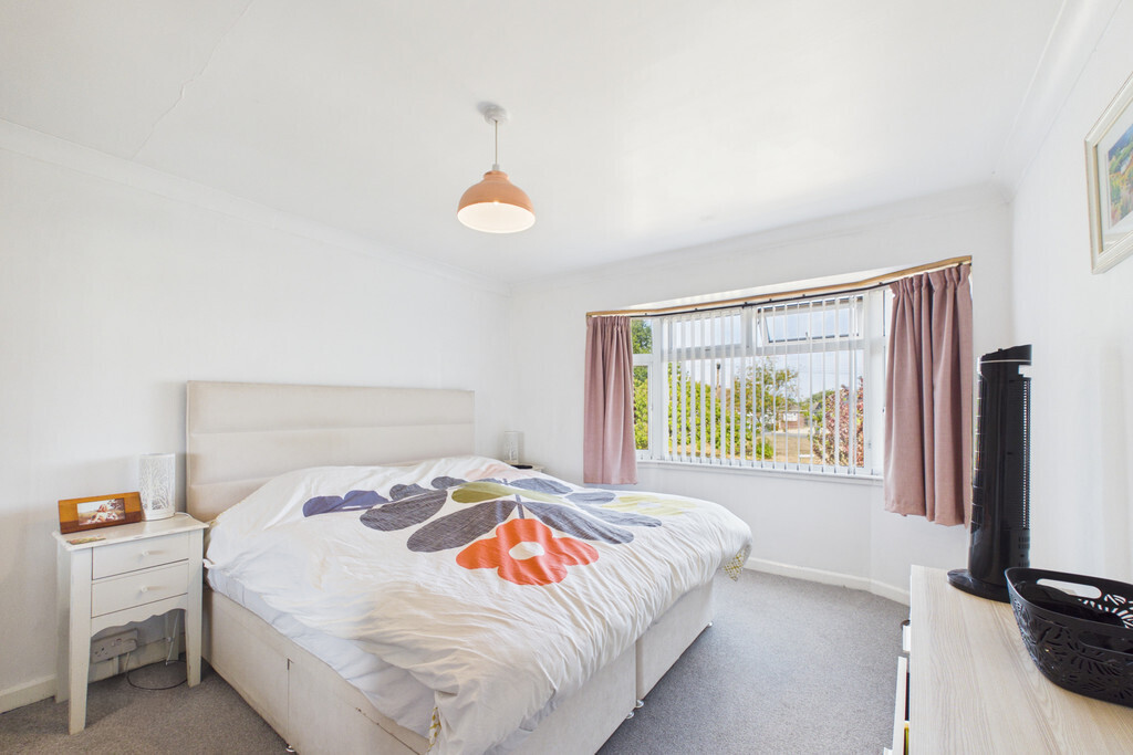 Queens Drive, Halesworth Image 12