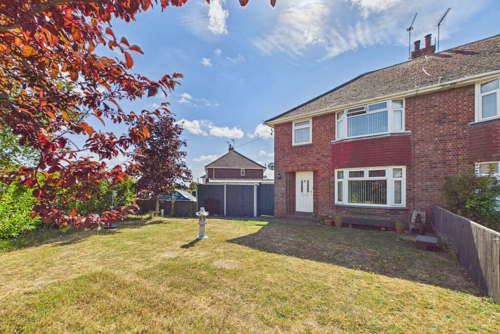 Queens Drive, Halesworth Image 19