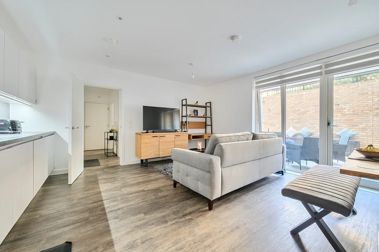 15 Dollis Valley Drive, Barnet, EN5 photo 1