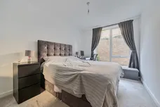 15 Dollis Valley Drive, Barnet, EN5 photo 12