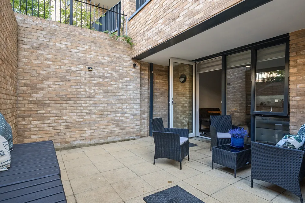 15 Dollis Valley Drive, Barnet, EN5 photo 17