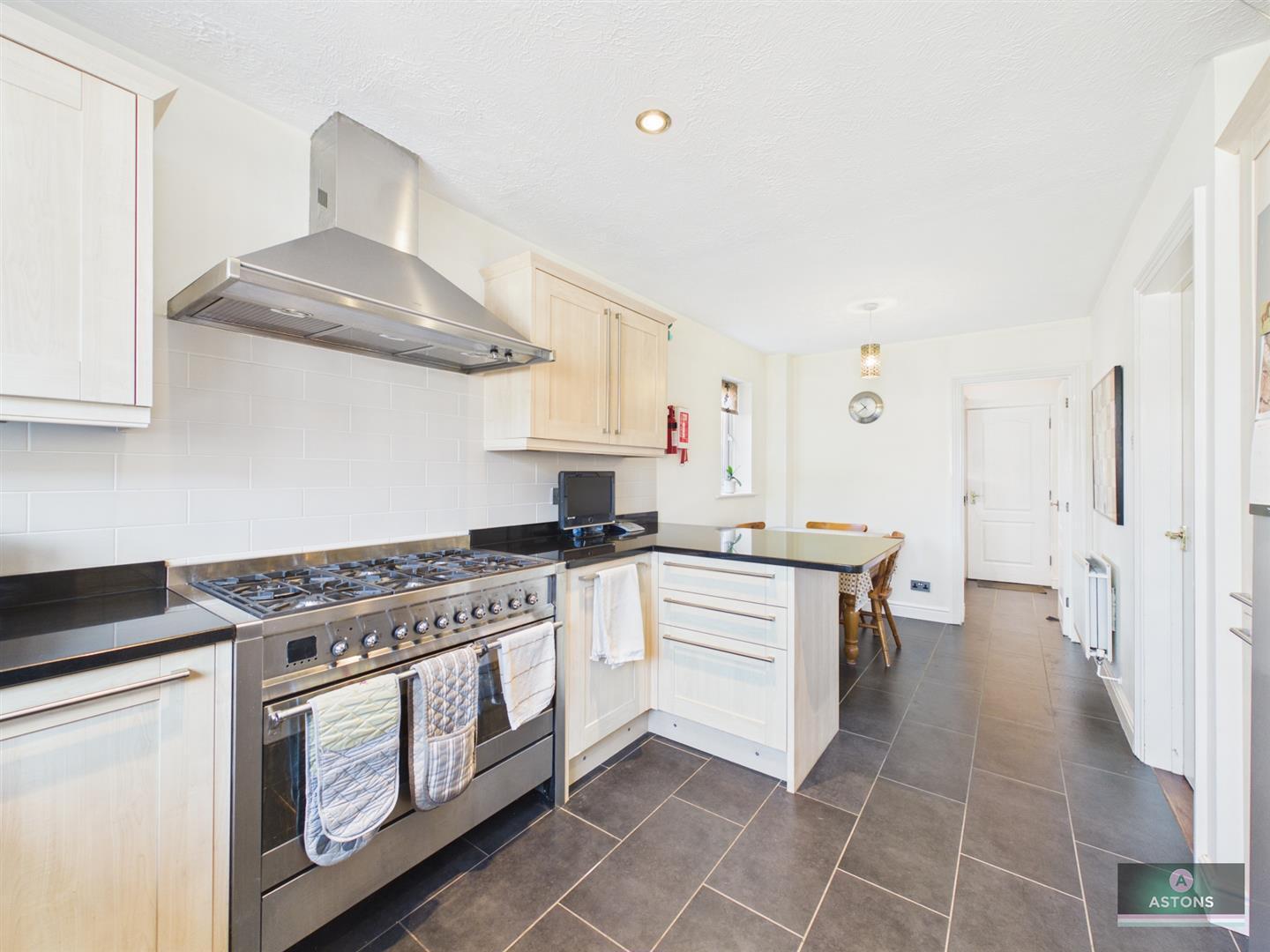 Moorland Road, Maidenbower Image 10