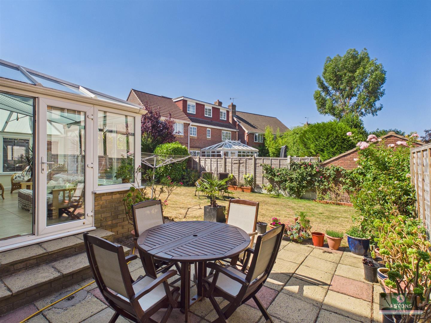 Moorland Road, Maidenbower Image 28
