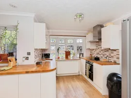 Stratton Drive, Barking thumb 2