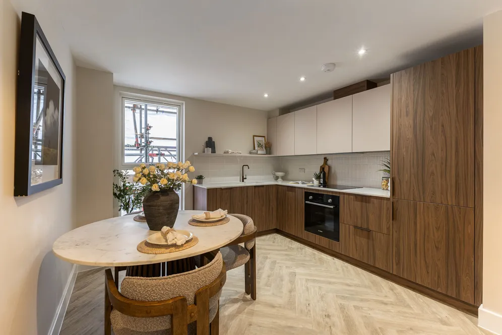 Page House, East Street, Epsom, KT17 photo 2