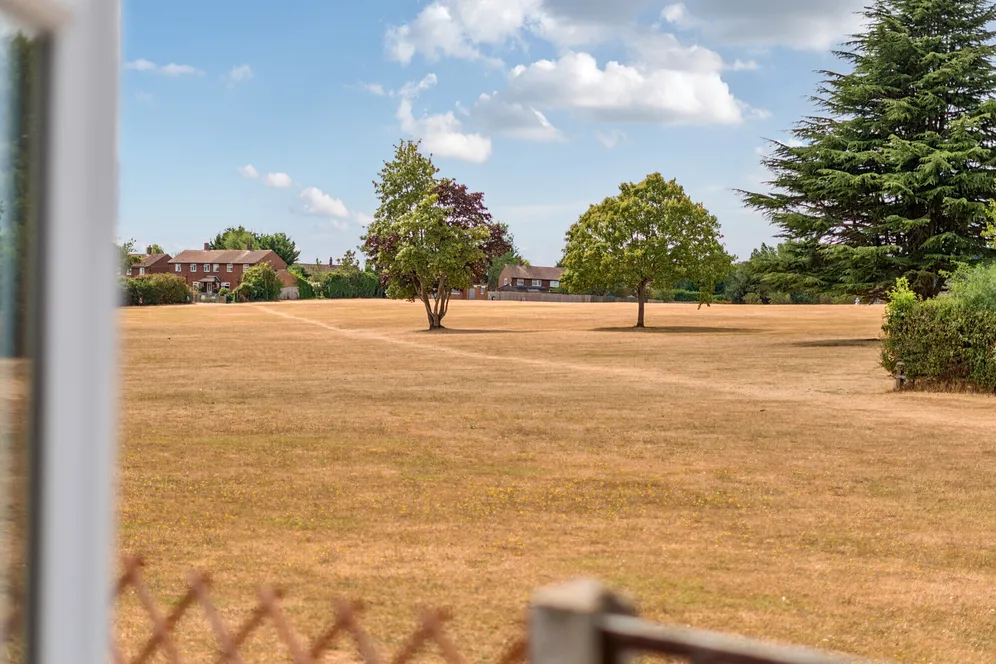 Shergold Way, Cookham, Maidenhead, SL6 photo 2