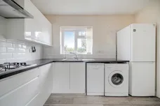 Shergold Way, Cookham, Maidenhead, SL6 photo 4