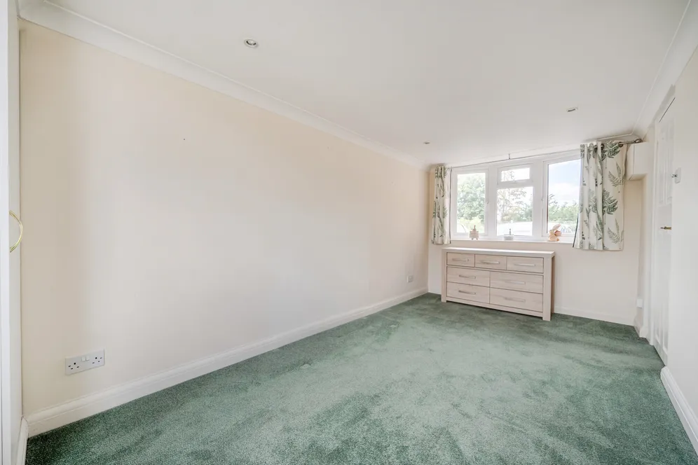 Shergold Way, Cookham, Maidenhead, SL6 photo 8
