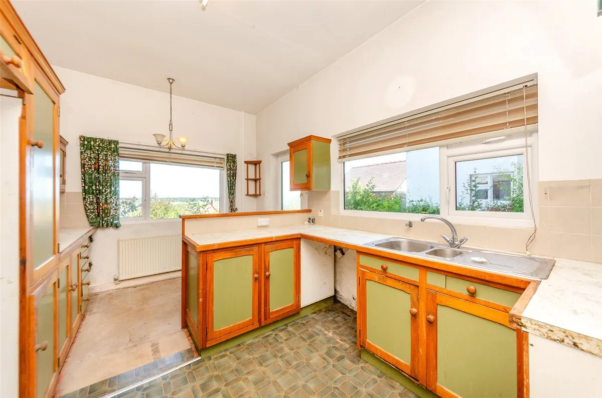 St. Davids Road, Caernarfon, Gwynedd, LL55