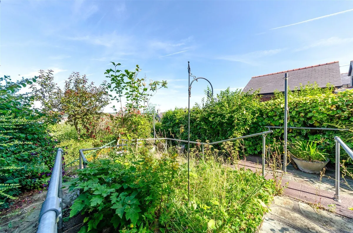 St. Davids Road, Caernarfon, Gwynedd, LL55