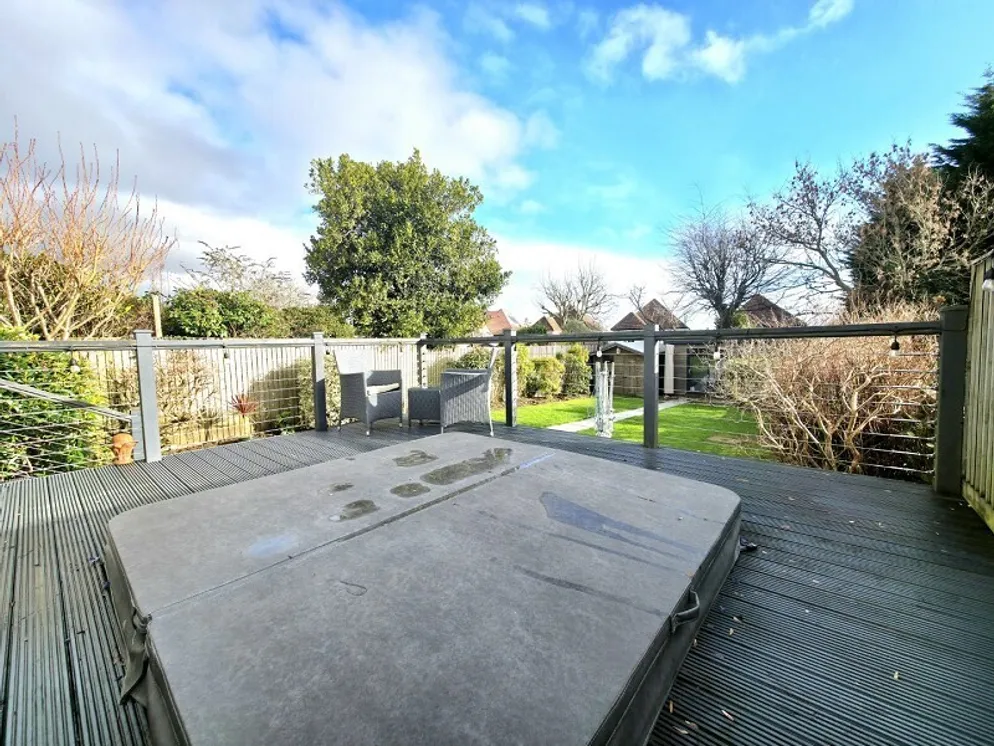 Property carousel item 32
