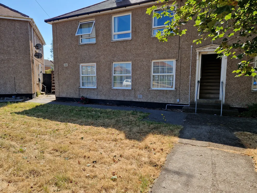 WOODLAND AVENUE, PORTHCAWL, CF36 5HT