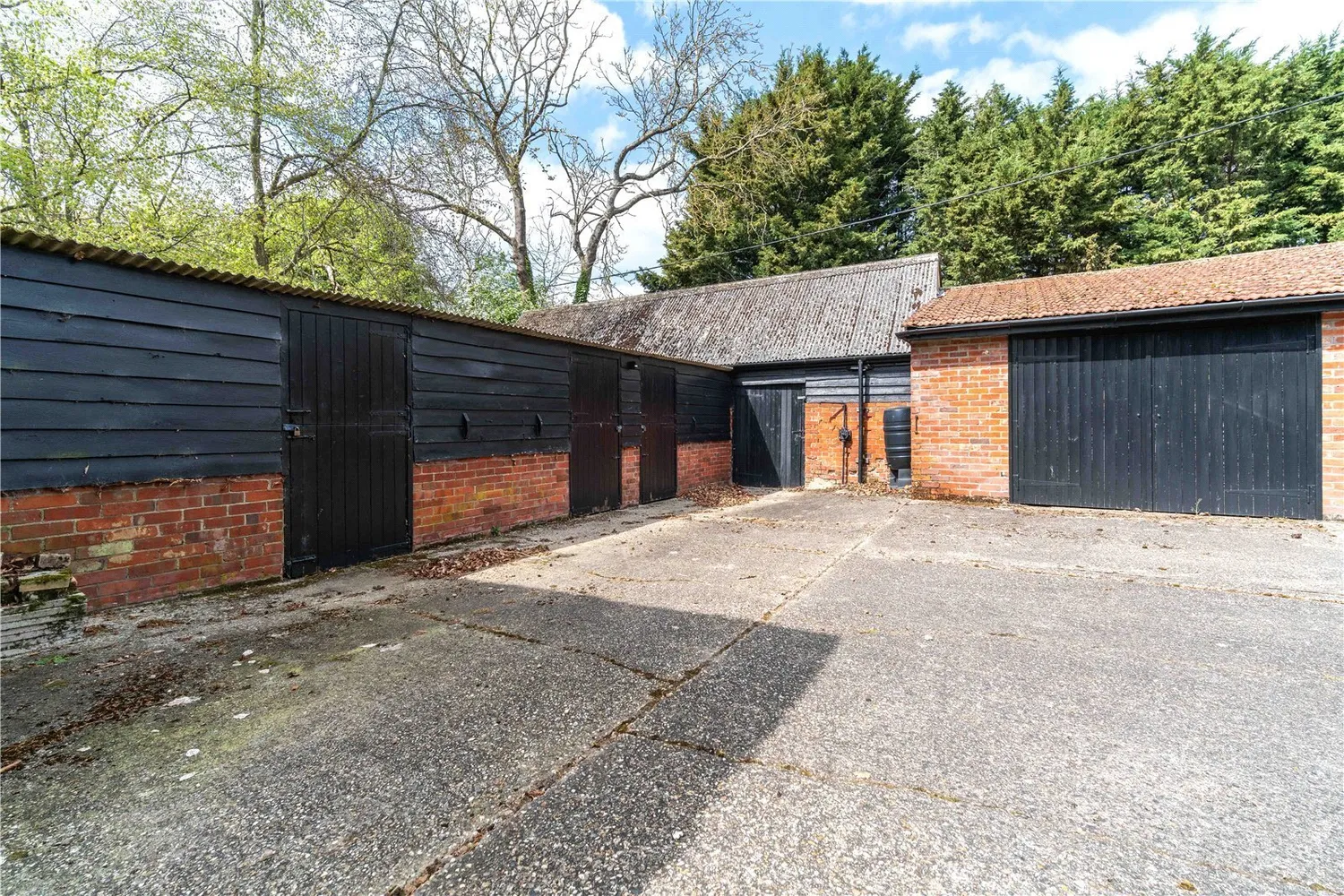 Lamb Lane, Sible Hedingham, CO9 photo 36