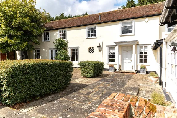 Lamb Lane, Sible Hedingham, CO9 photo 37