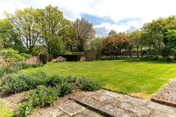 Lamb Lane, Sible Hedingham, CO9 photo 43