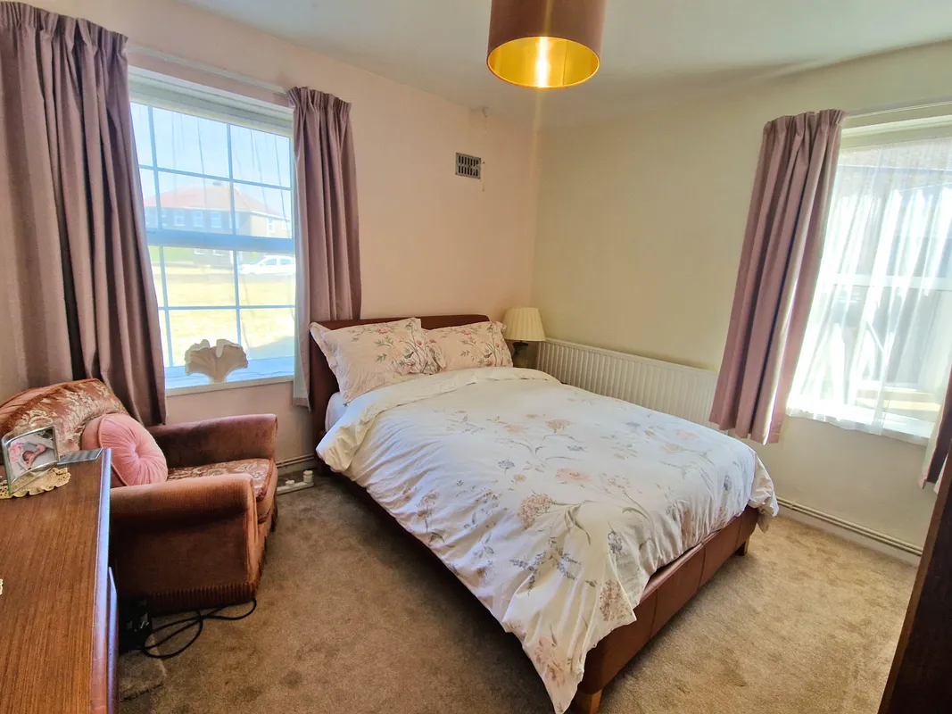 WOODLAND AVENUE, PORTHCAWL, CF36 5HT