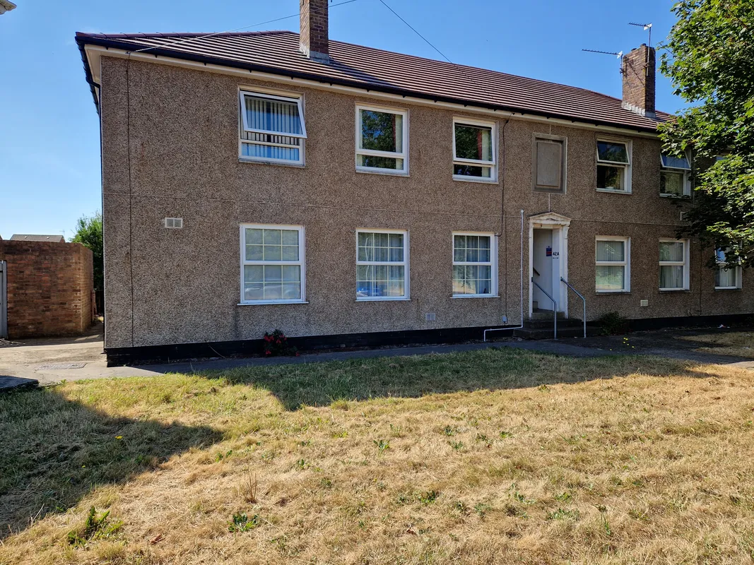 WOODLAND AVENUE, PORTHCAWL, CF36 5HT