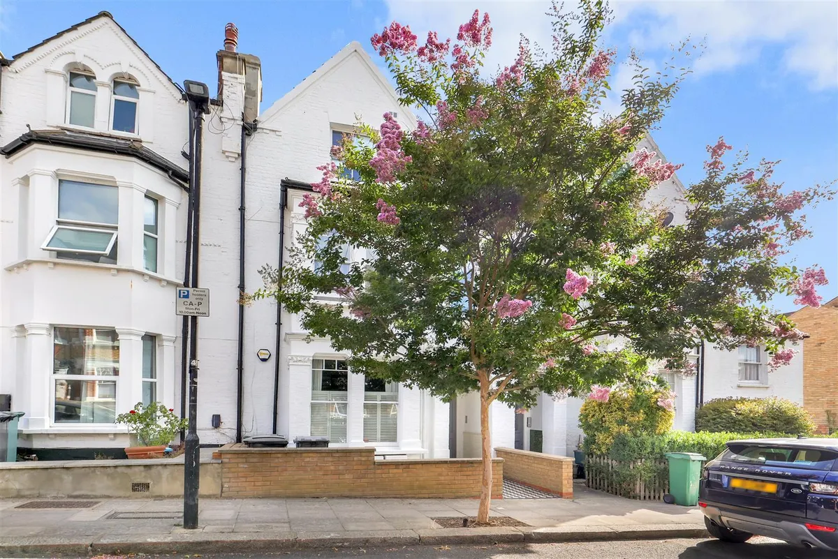 Agamemnon Road, London