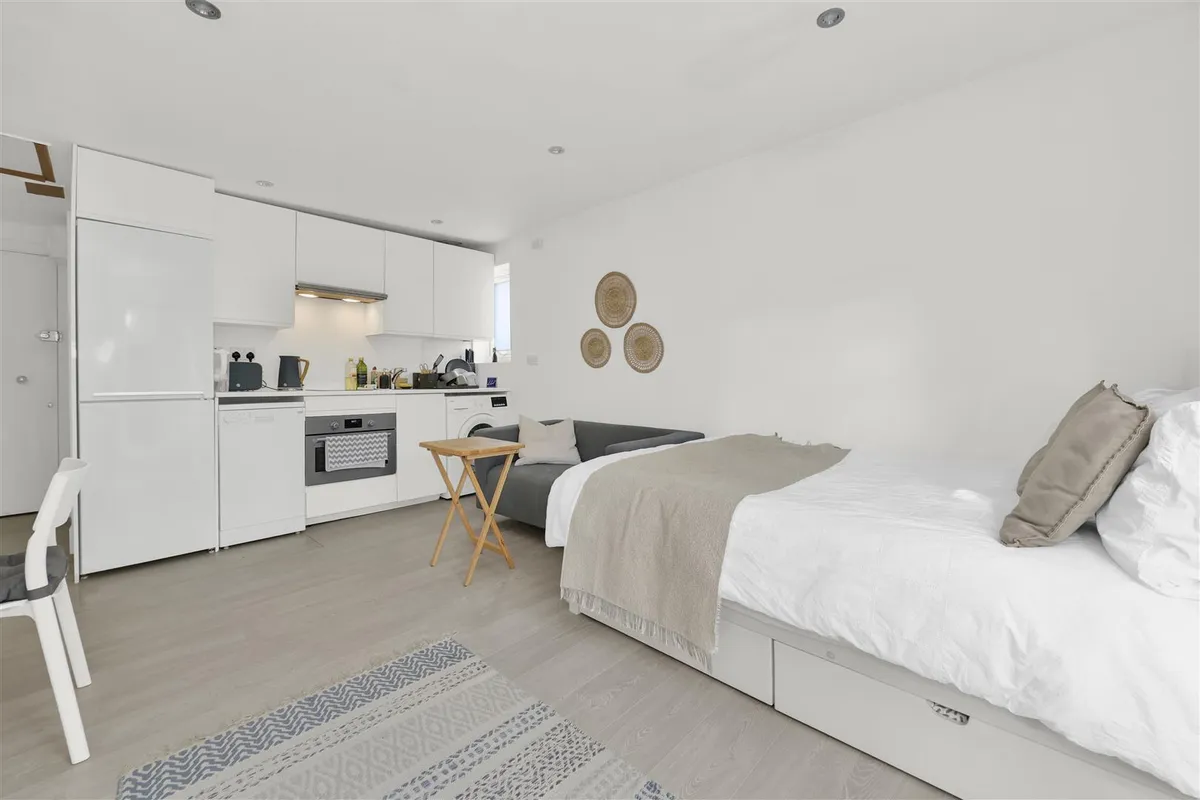 Agamemnon Road, London