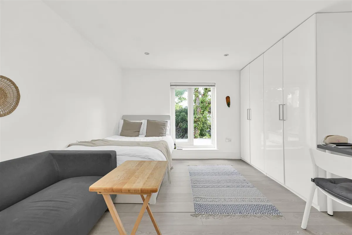 Agamemnon Road, London